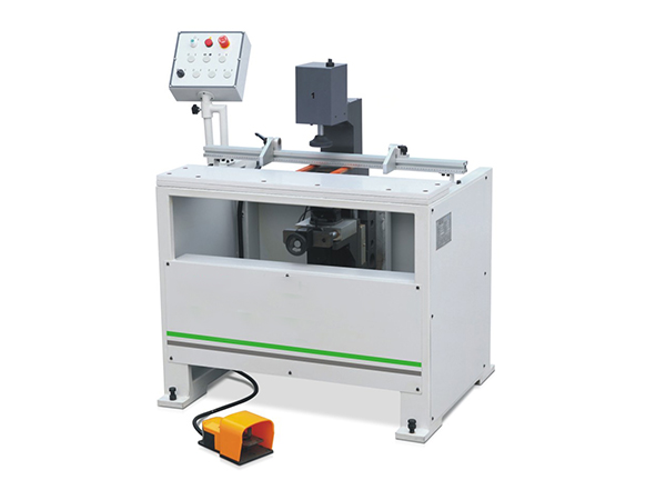 鉆孔機(jī)如何對(duì)圓柱工件使用？鉸鏈鉆孔機(jī)有哪些注意事項(xiàng)？