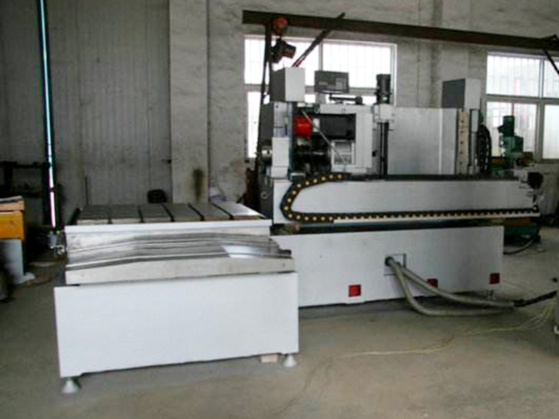 數(shù)控5軸深孔臥式鉆床有幾軸聯(lián)動?